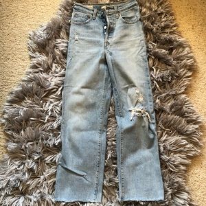 Levi’s Ribcage Straight Jeans